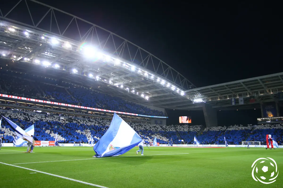 Estadio-do-Dragao-FC-Porto-adeptos1.jpg